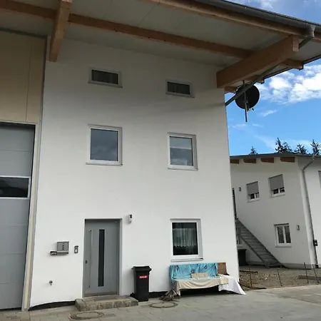 Family Like Apartment Pfaffing Exterior photo